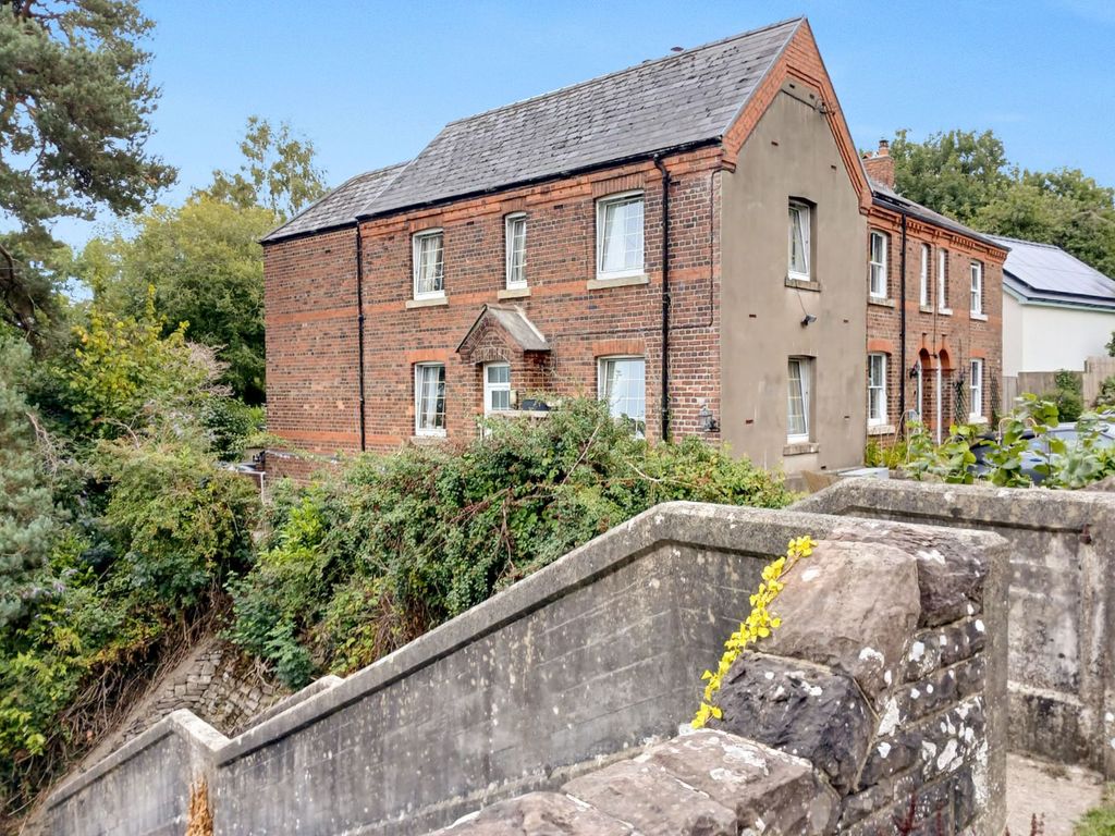 Property photo 1 of 29
