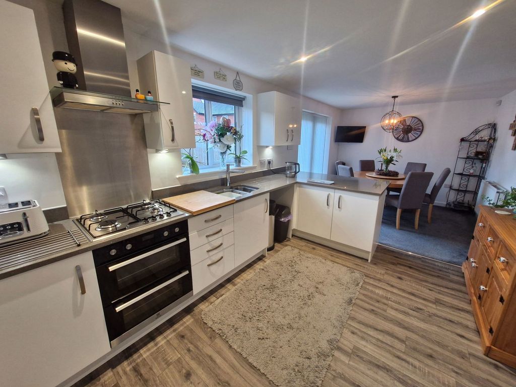 Property photo 3 of 30