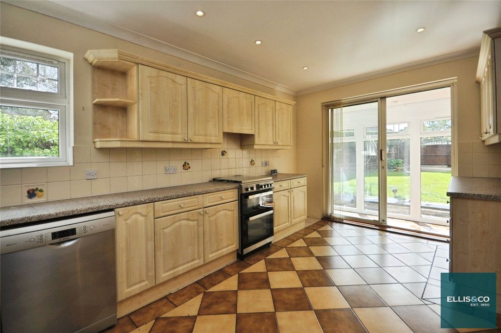 Property photo 2 of 21 Picture No. 71