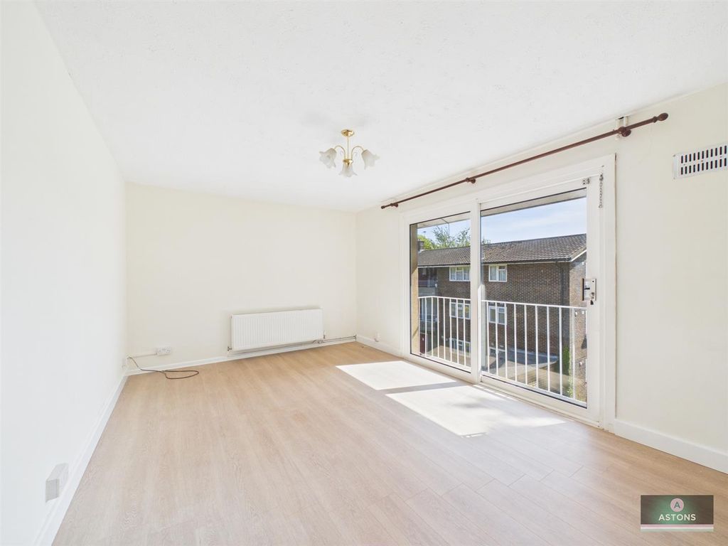 Property photo 2 of 10 Cam02067G0-Pr0283-Still001.Jpg