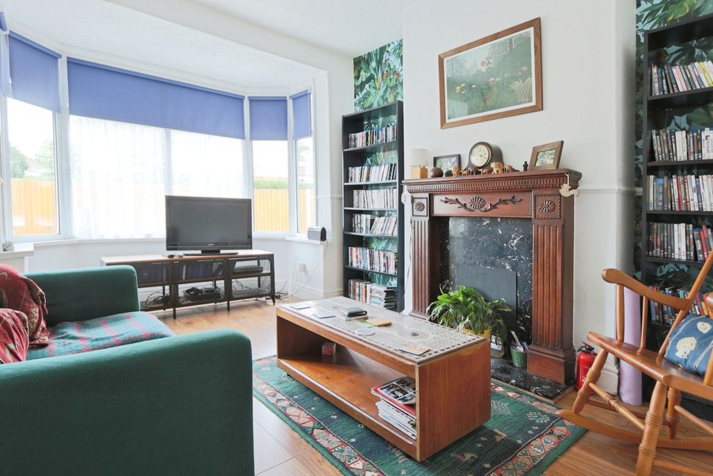 Property photo 3 of 16 4229017