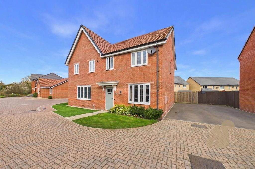 Property photo 1 of 15 Front