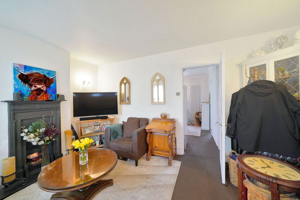 Property photo 3 of 15