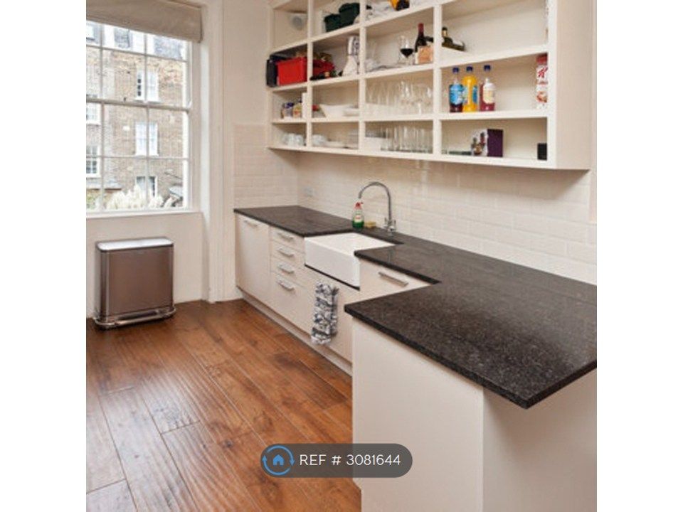 Property photo 2 of 25