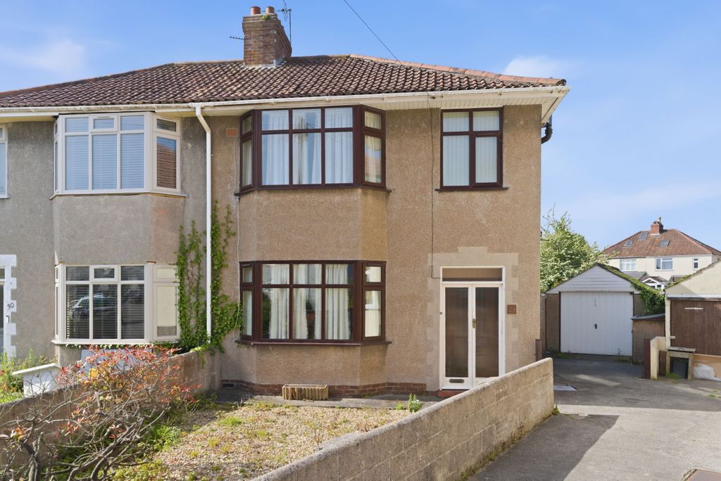 Property photo 2 of 47