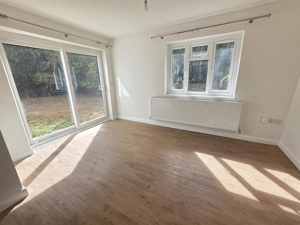 Property photo 3 of 16 1000114448 - Copy.Jpg