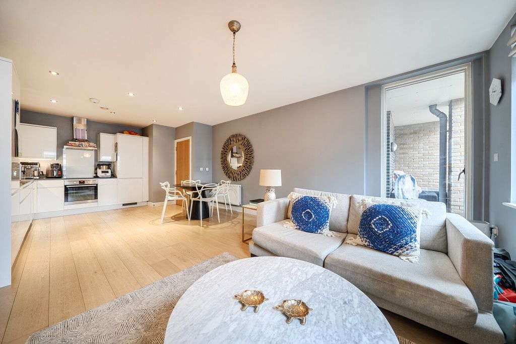 Property photo 1 of 10 Picture No. 16