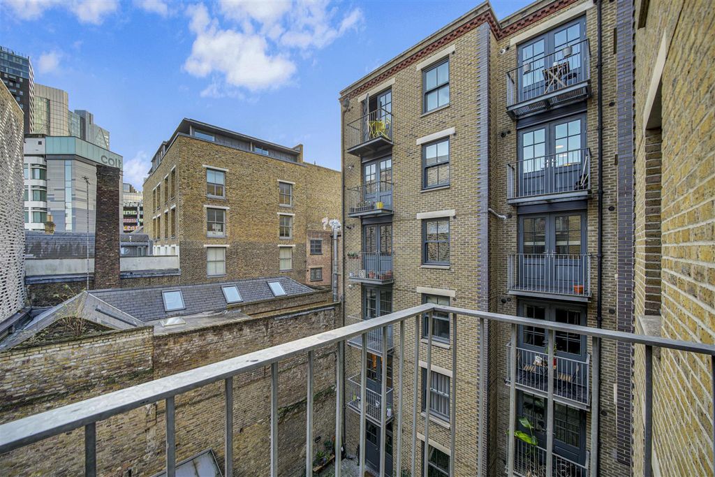 Property photo 3 of 19 d.Jpg