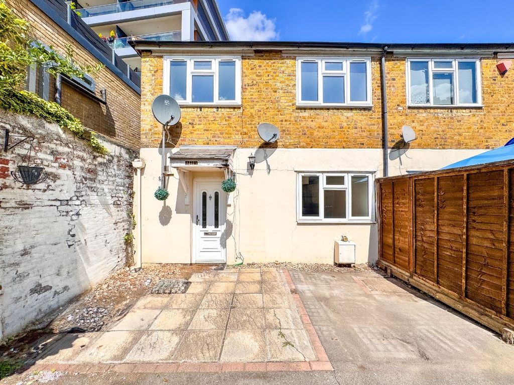 Property photo 1 of 15 4444490