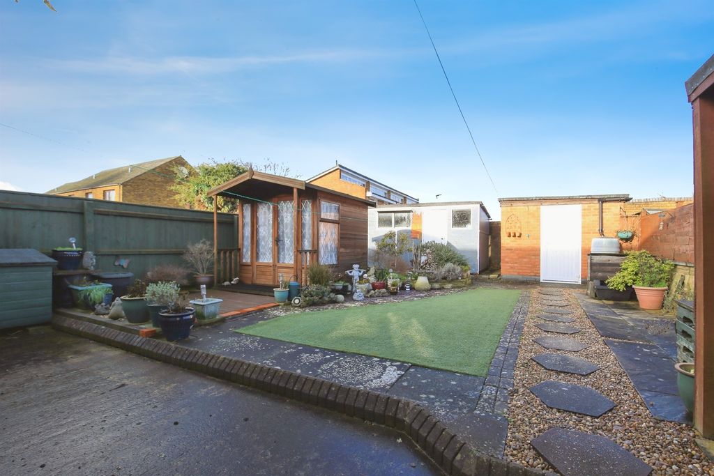 Property photo 1 of 20