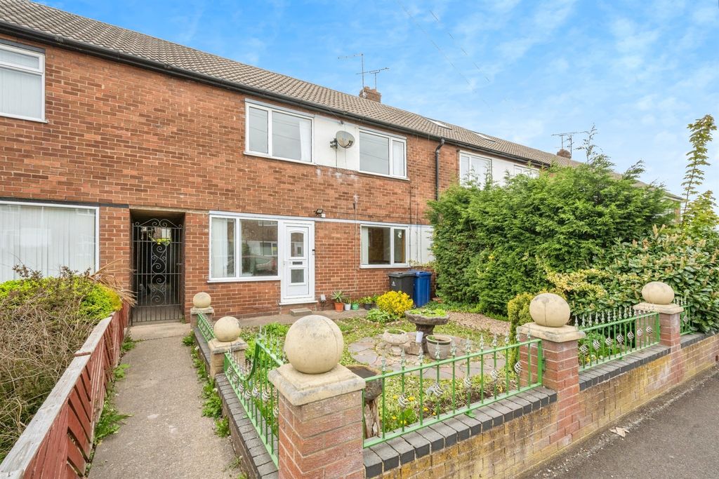Property photo 1 of 17