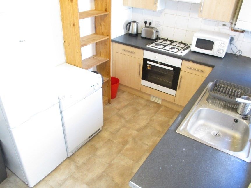 Property photo 2 of 13 (Main)
