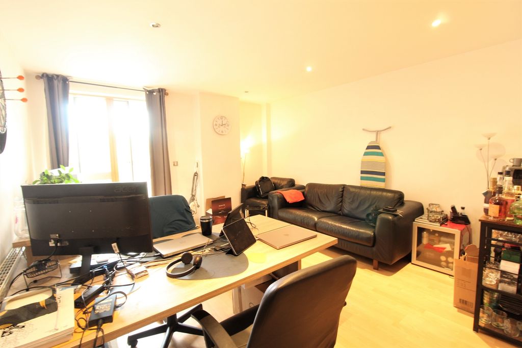 Property photo 1 of 11 0 General