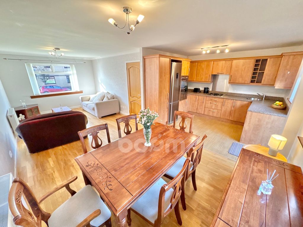 Property photo 2 of 26 St Andrews Place, Beith Dining Room Pic