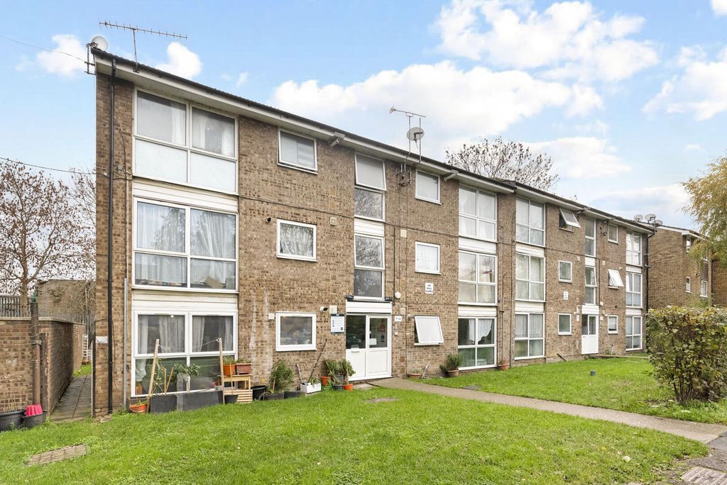 Property photo 1 of 13 Front (Exterior)