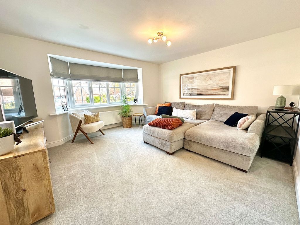 Property photo 2 of 25