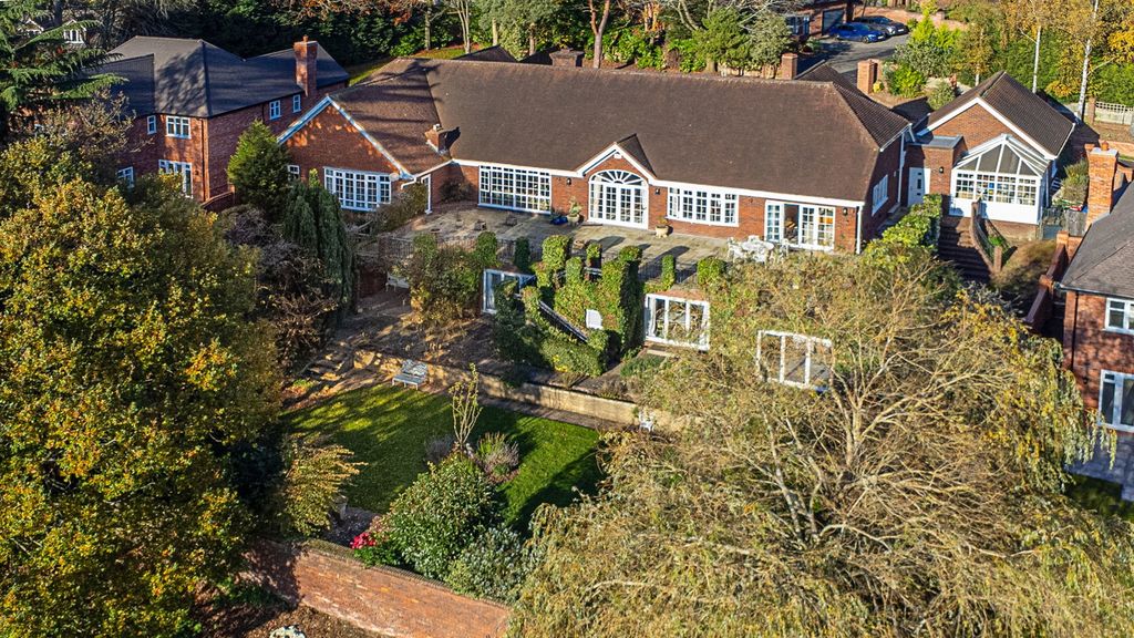 Property photo 2 of 42