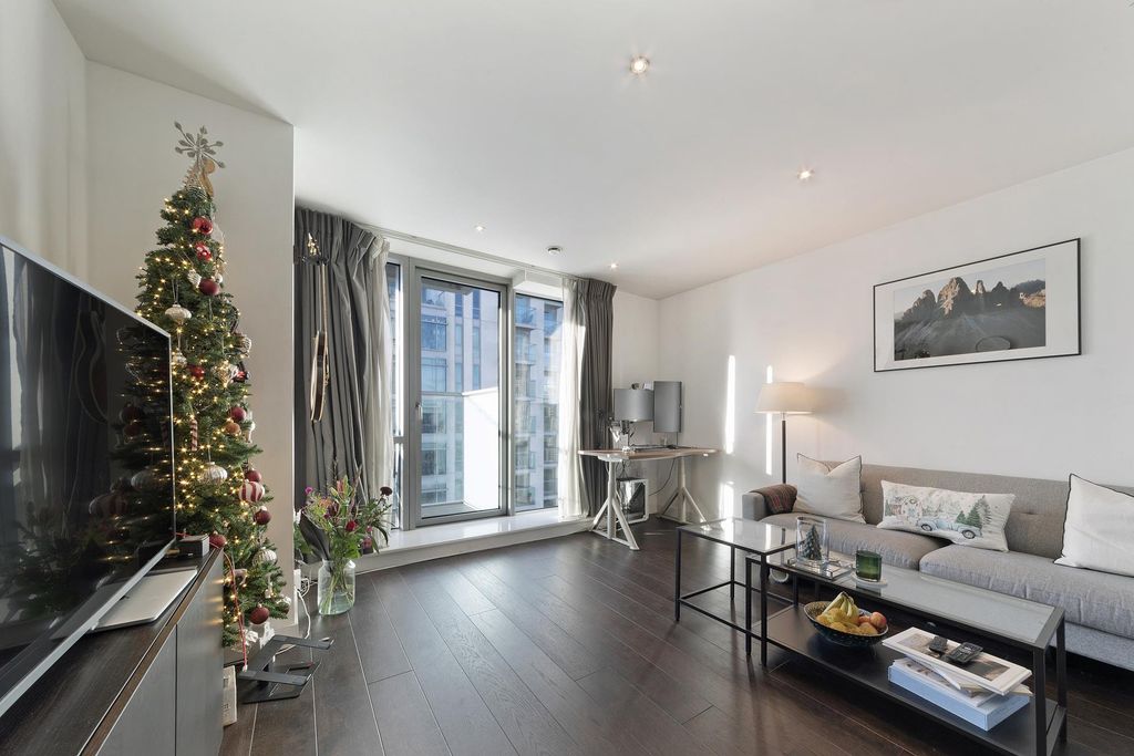 Property photo 3 of 19