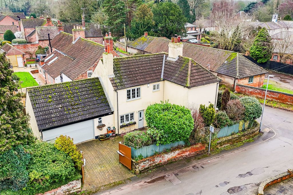 Property photo 1 of 24