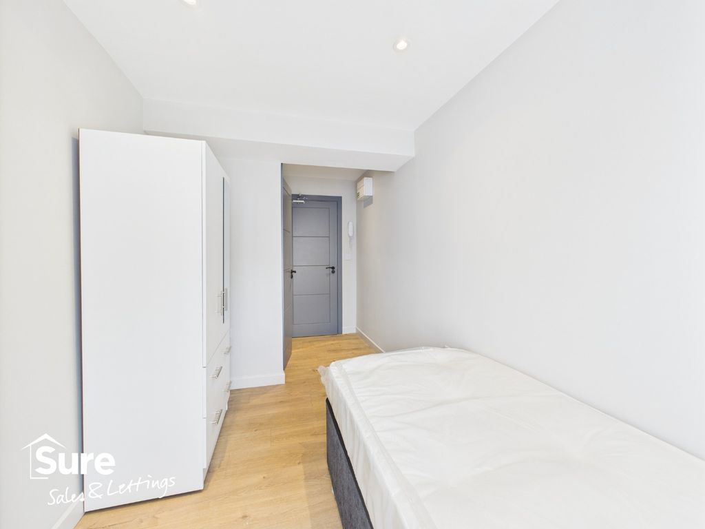 Property photo 2 of 9 4331982