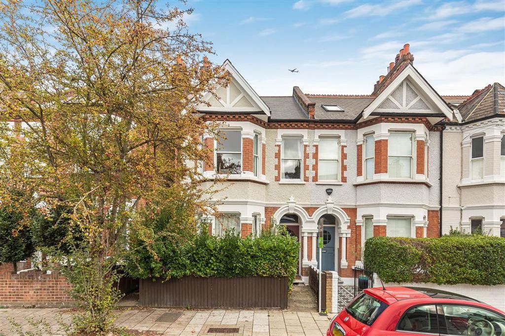 Property photo 1 of 8