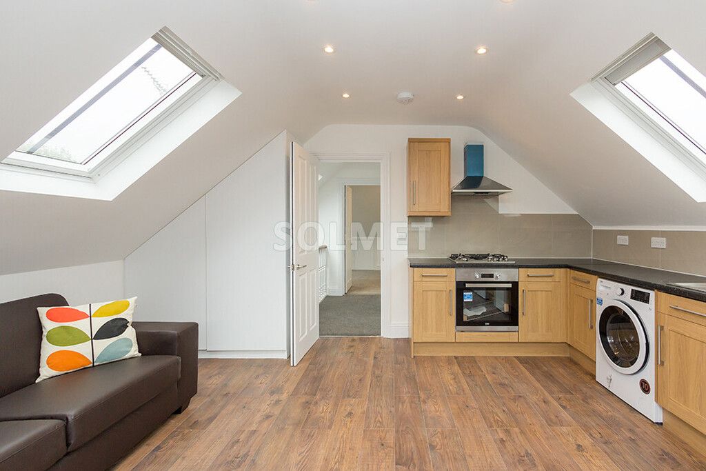 Property photo 3 of 9 3