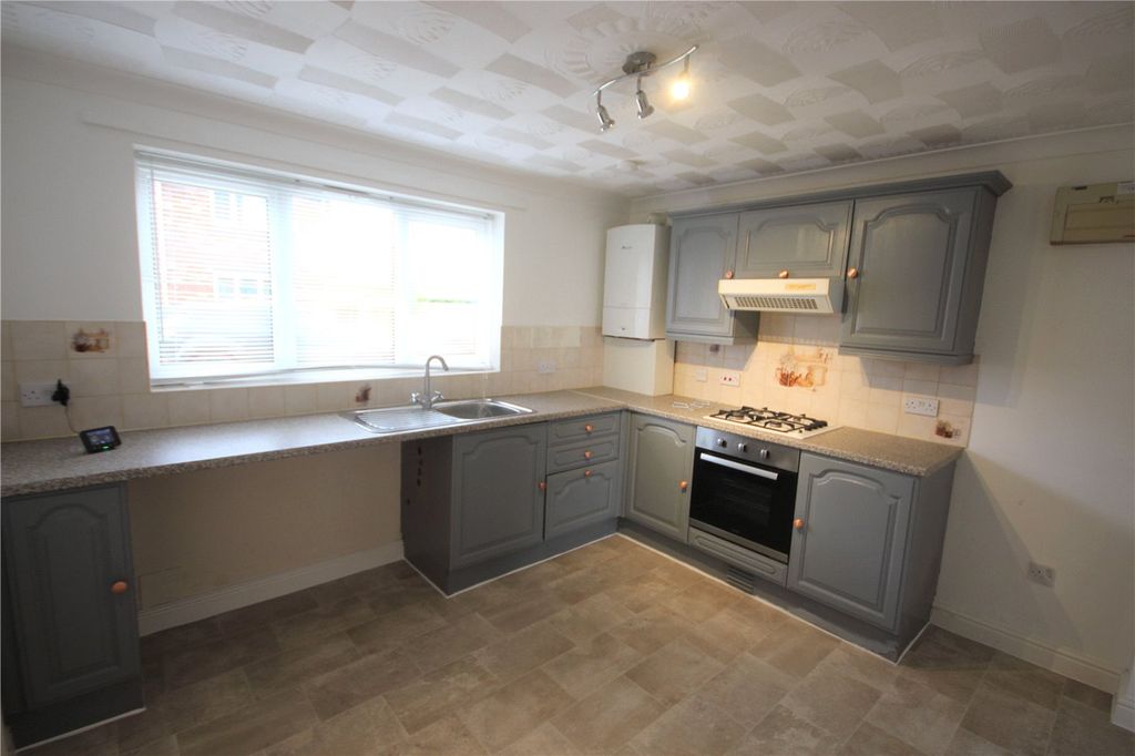 Property photo 2 of 8 Picture No. 10