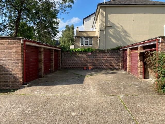 Property photo 3 of 5 Garage 24 Hawkfield Court Photo 3.Jpg
