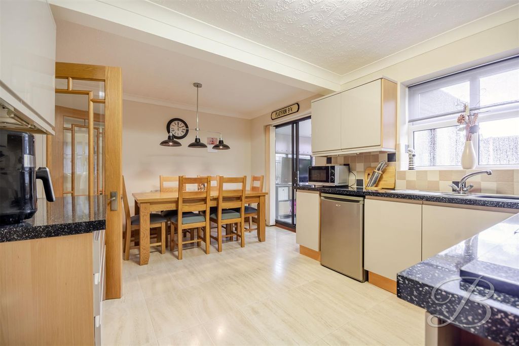 Property photo 3 of 22 Ccltd-13.Jpg