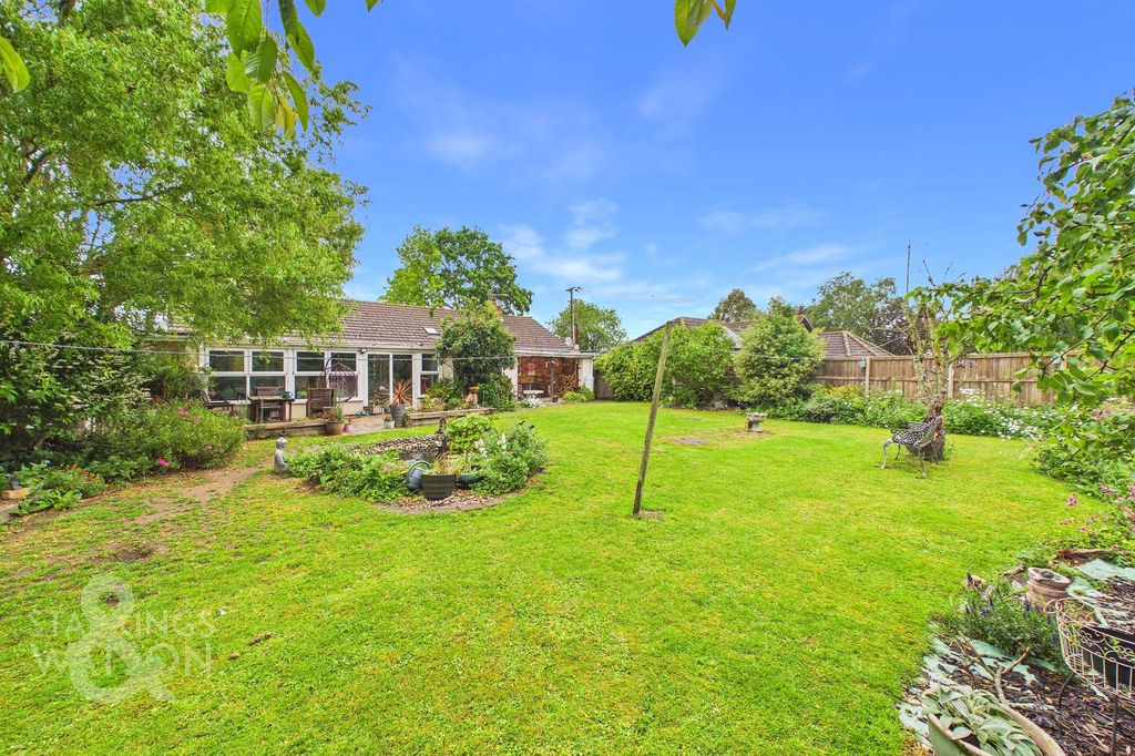 Property photo 1 of 27