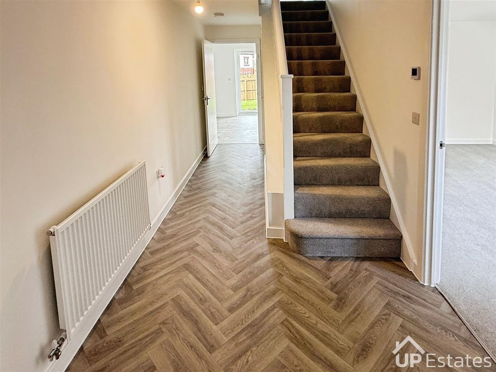 Property photo 2 of 16 Entrance