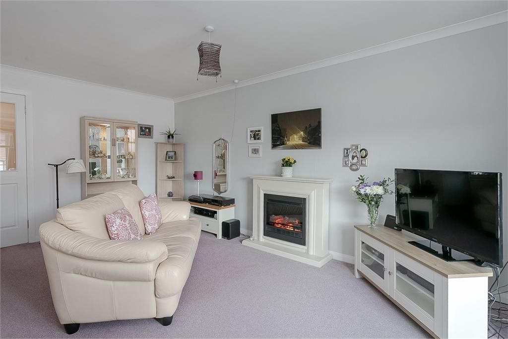 Property photo 3 of 19