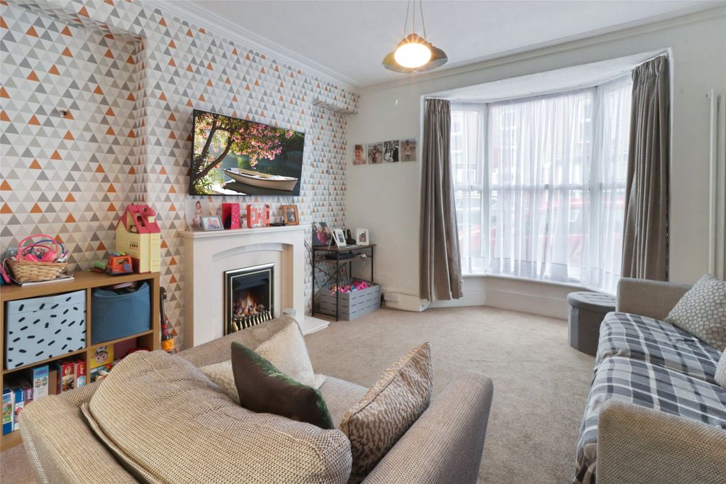 Property photo 2 of 15 2 - Picture No. 17