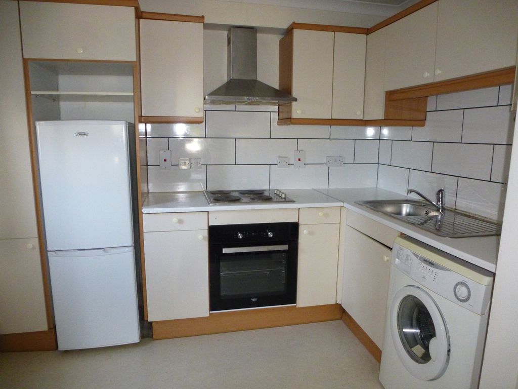 Property photo 3 of 7 5018283