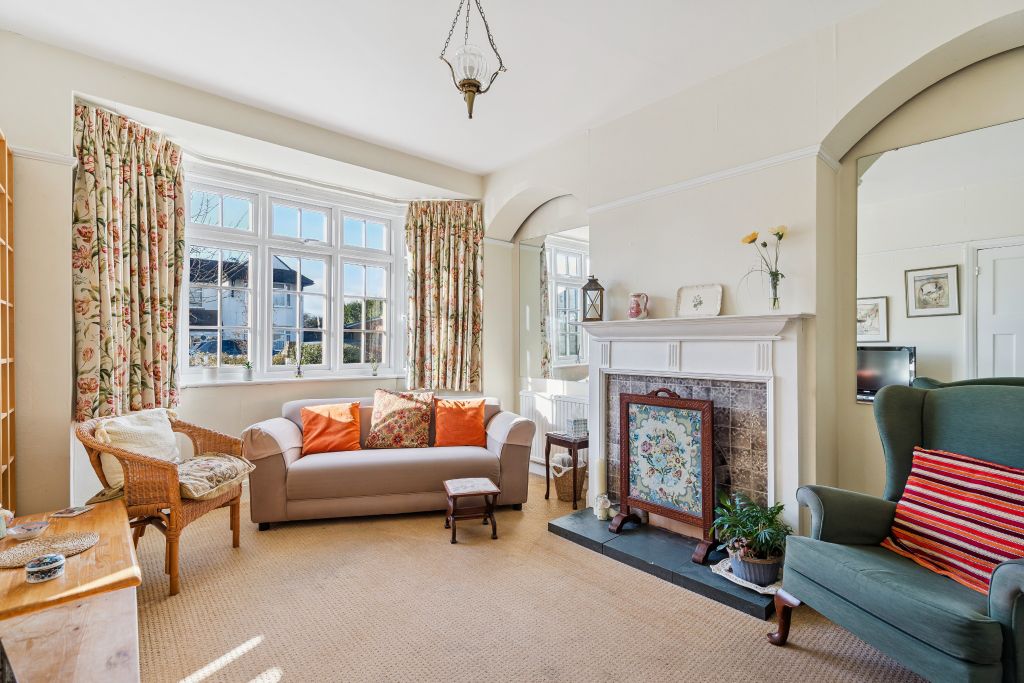 Property photo 3 of 11