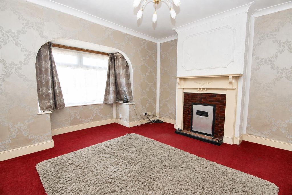 Property photo 2 of 15 B960157d-c4A3-4E7E-9F55-Cbee77099B3c.Png
