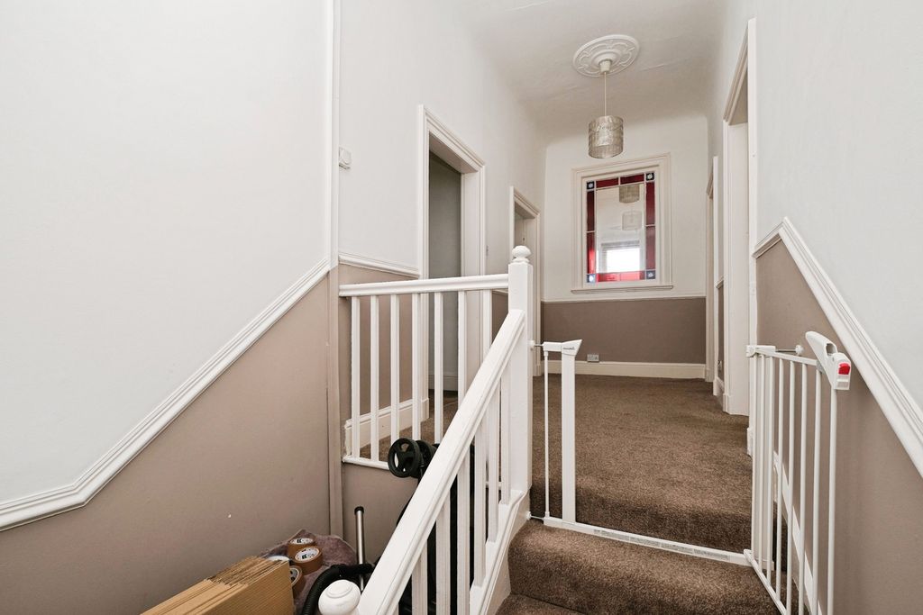Property photo 3 of 17 Pbox-Img.Jpg
