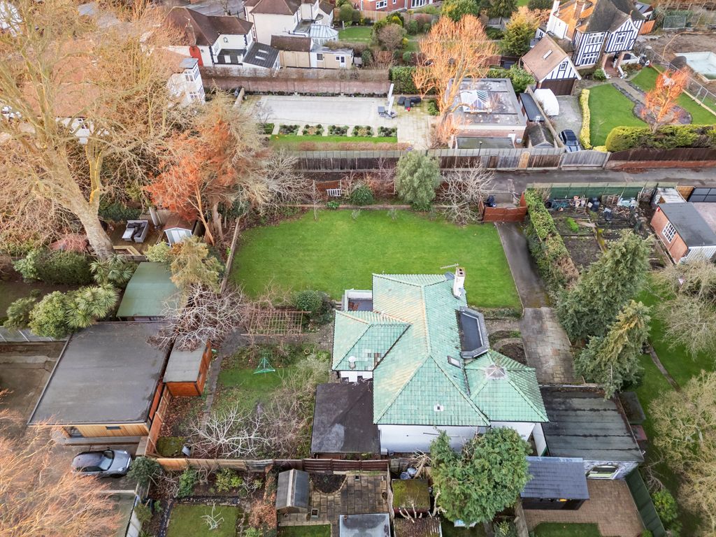 Property photo 2 of 17