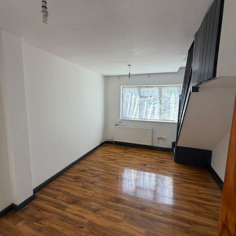 Property photo 2 of 7 Whatsapp Image 2026-07-31 At 9.04.44 Pm (2)