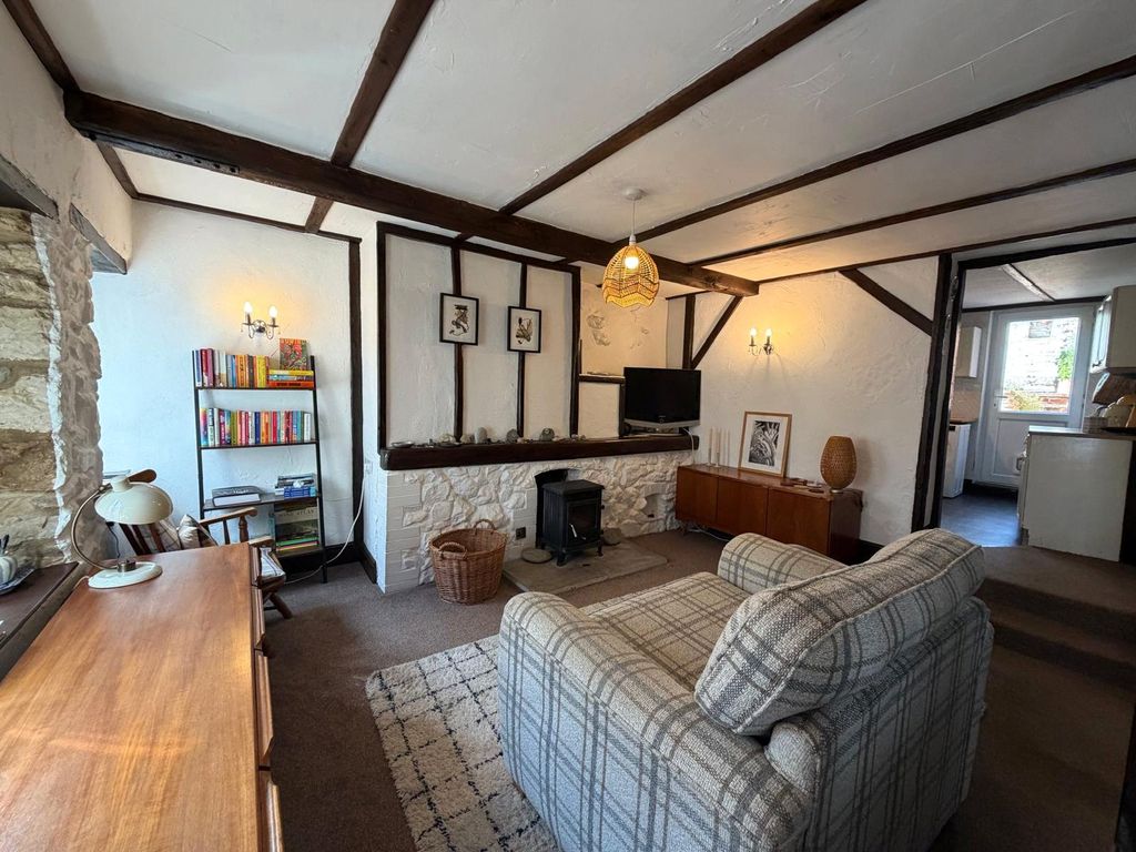 Property photo 2 of 10 Picture No. 23