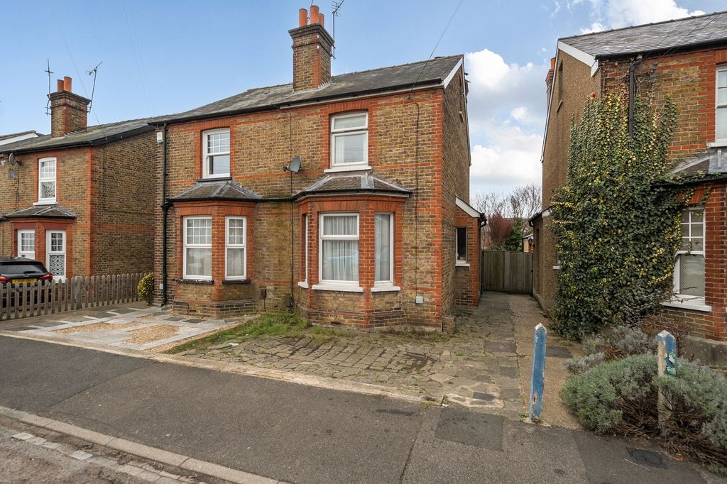 Property photo 1 of 17