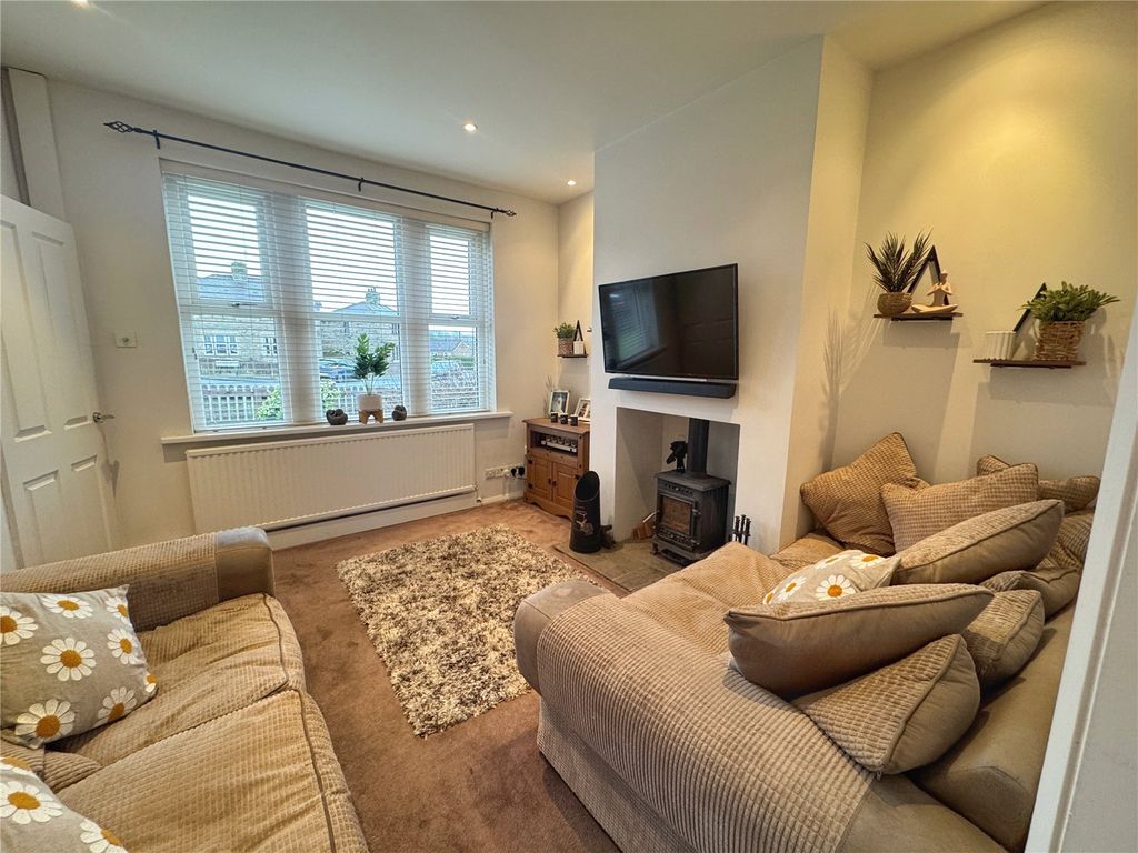 Property photo 2 of 32 Picture No. 35