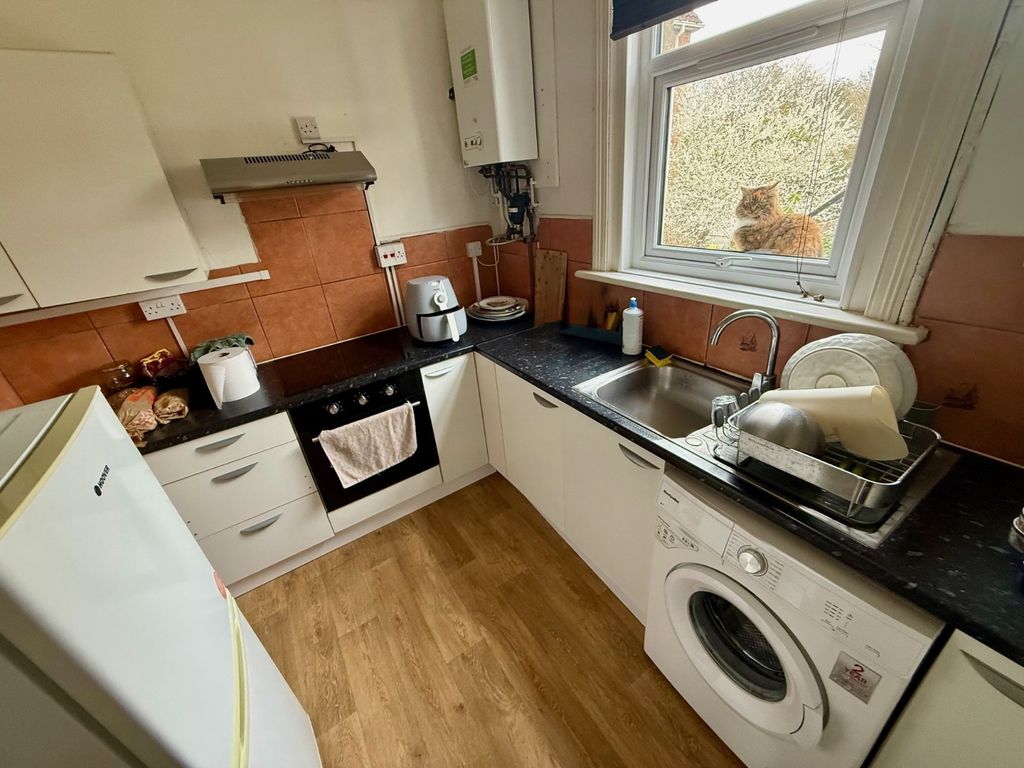 Property photo 2 of 12 Picture No. 14