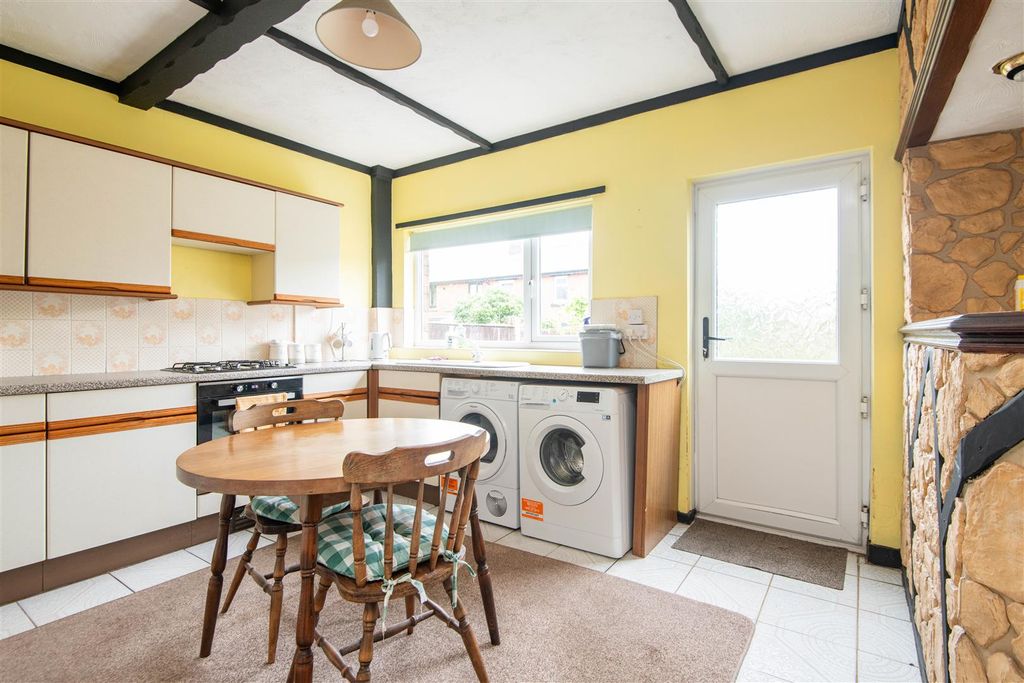 Property photo 3 of 20 Kitchen &amp; Dining
