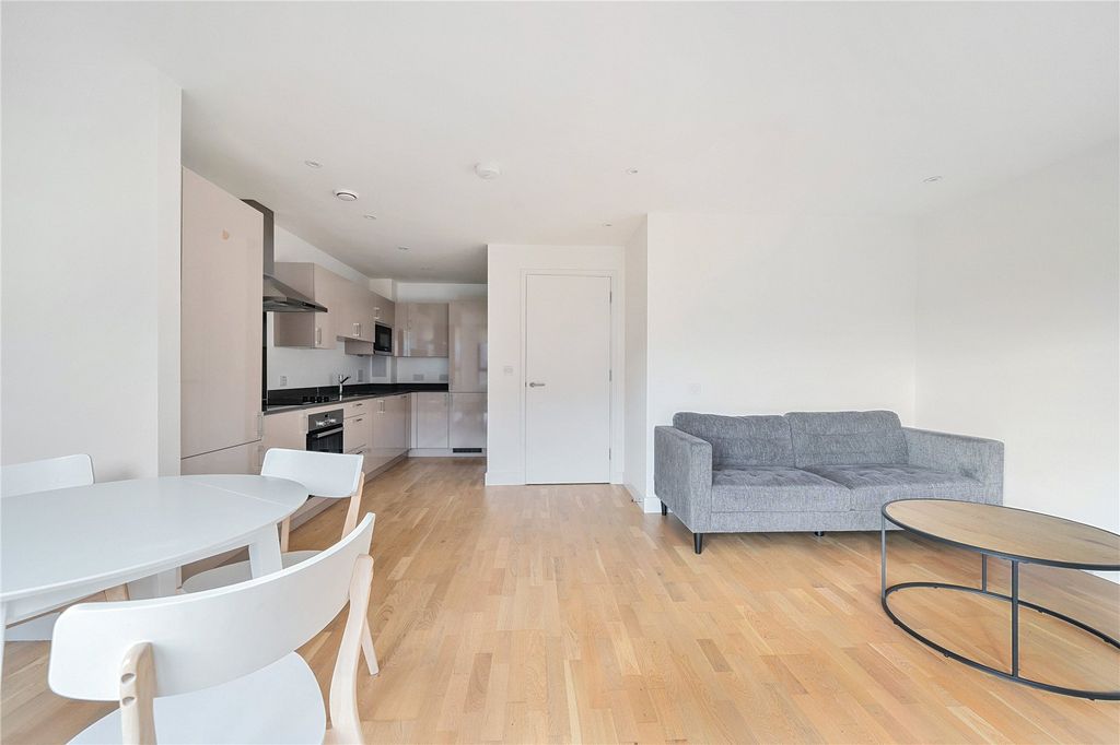 Property photo 3 of 19 Picture No. 03