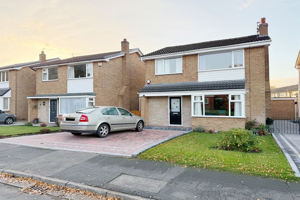 Property photo 1 of 18 (Main)