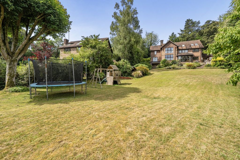 Property photo 3 of 19 Picture No. 14