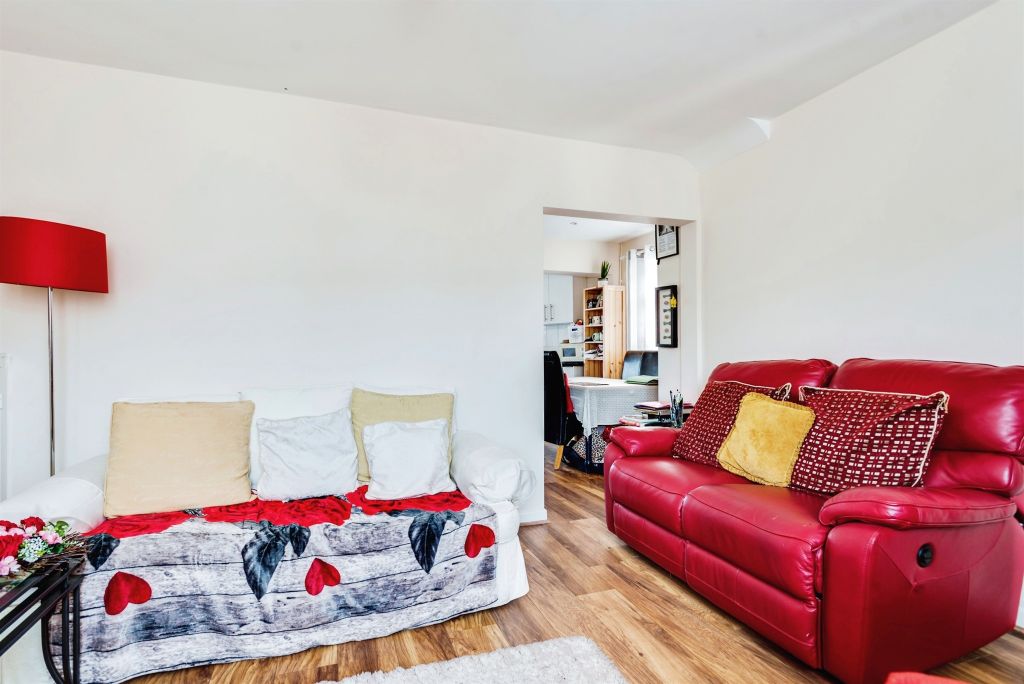Property photo 2 of 13