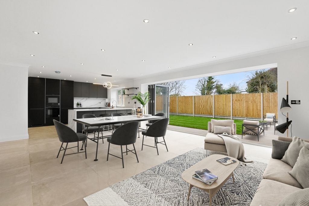 Property photo 2 of 19