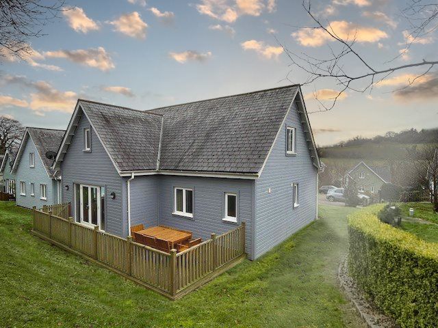 Property photo 2 of 24